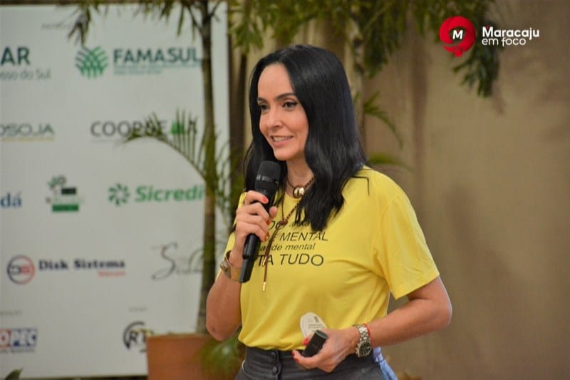 Equilíbrio emocional e organização são destaques da palestra de Izabella Camargo sobre Saúde Mental na Expomara