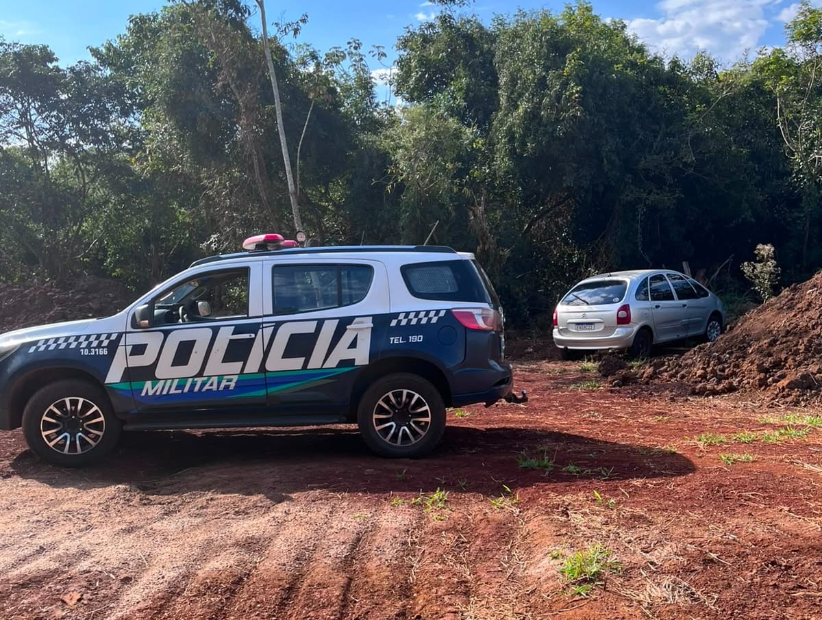 Polícia Militar localiza veículos com sinais de adulteração que pode auxiliar nas investigações de homicídios em Maracaju.