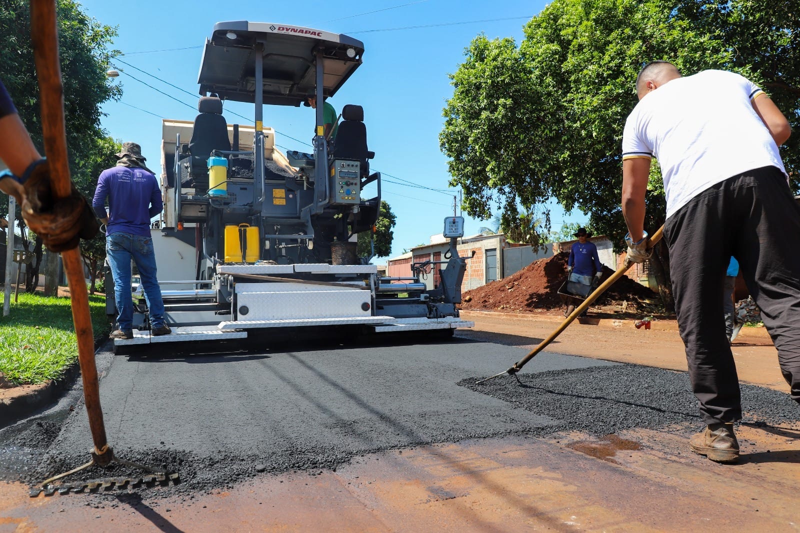 Prefeitura de Maracaju destina mais de R$ 690 mil para recuperar ruas e melhorar a mobilidade urbana.