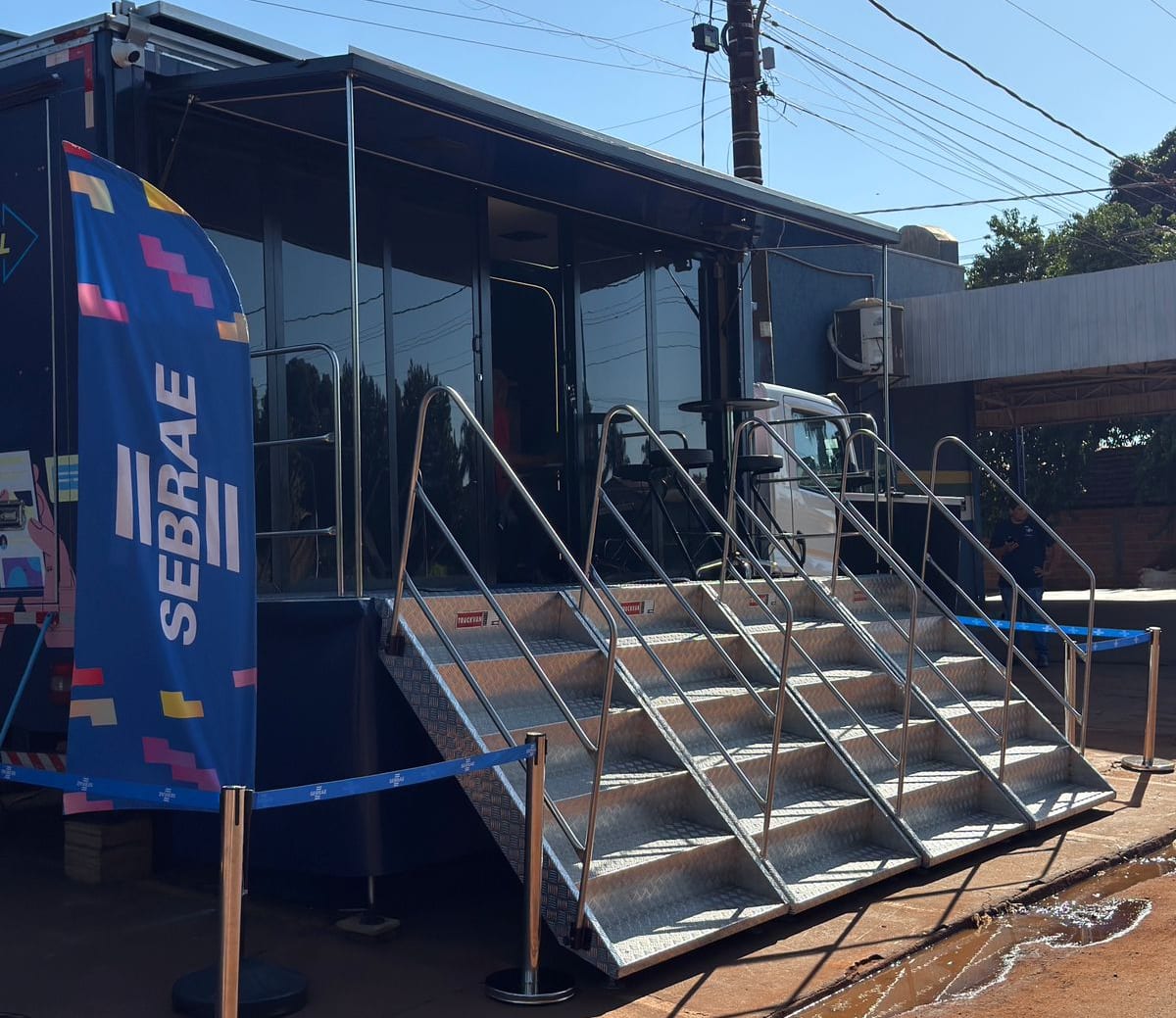 Em parceria com a Prefeitura, Sebrae Móvel leva atendimento gratuito e oportunidades para empreendedores da grande Vila Juquita em Maracaju