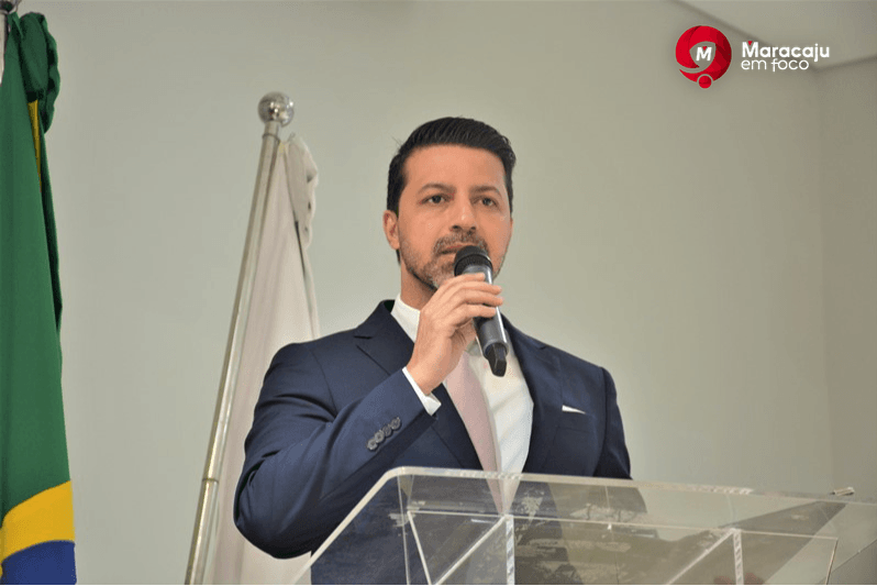 Bruno Barros cobra regularização da jornada de 30 horas semanais para Assistentes Sociais de Maracaju