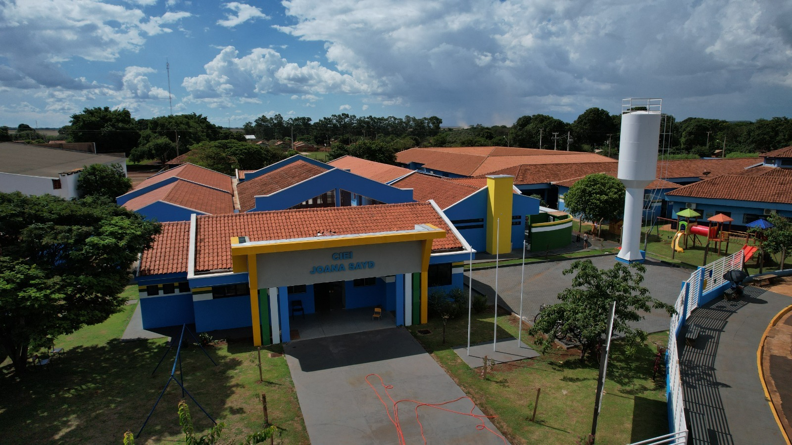 Com apoio do Governo do Estado, reforma do CIEI Joana Sayd transforma a unidade com mais segurança, conforto e qualidade para os alunos.