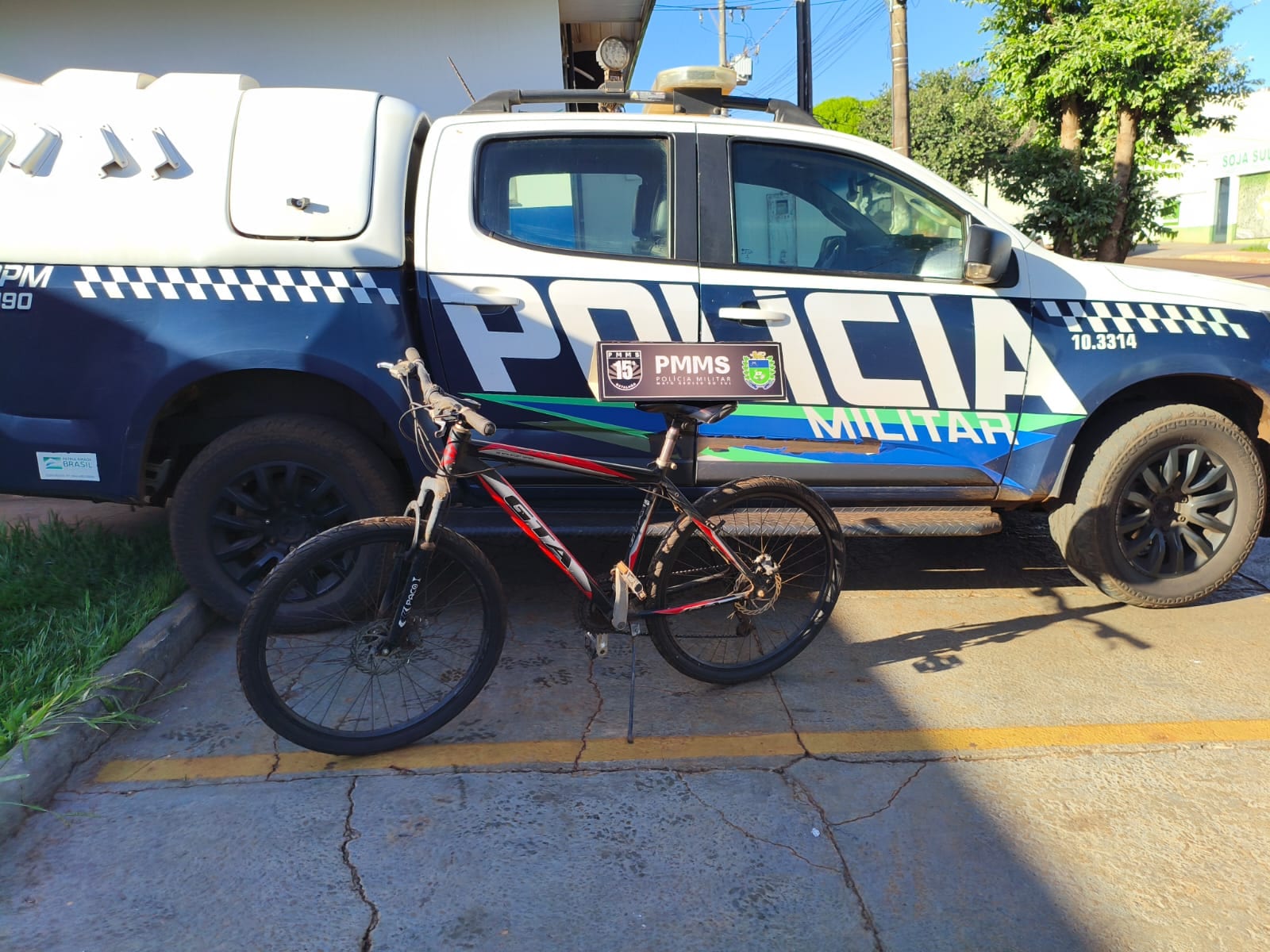 Polícia Militar recupera bicicleta furtada e prende autor em flagrante em Maracaju