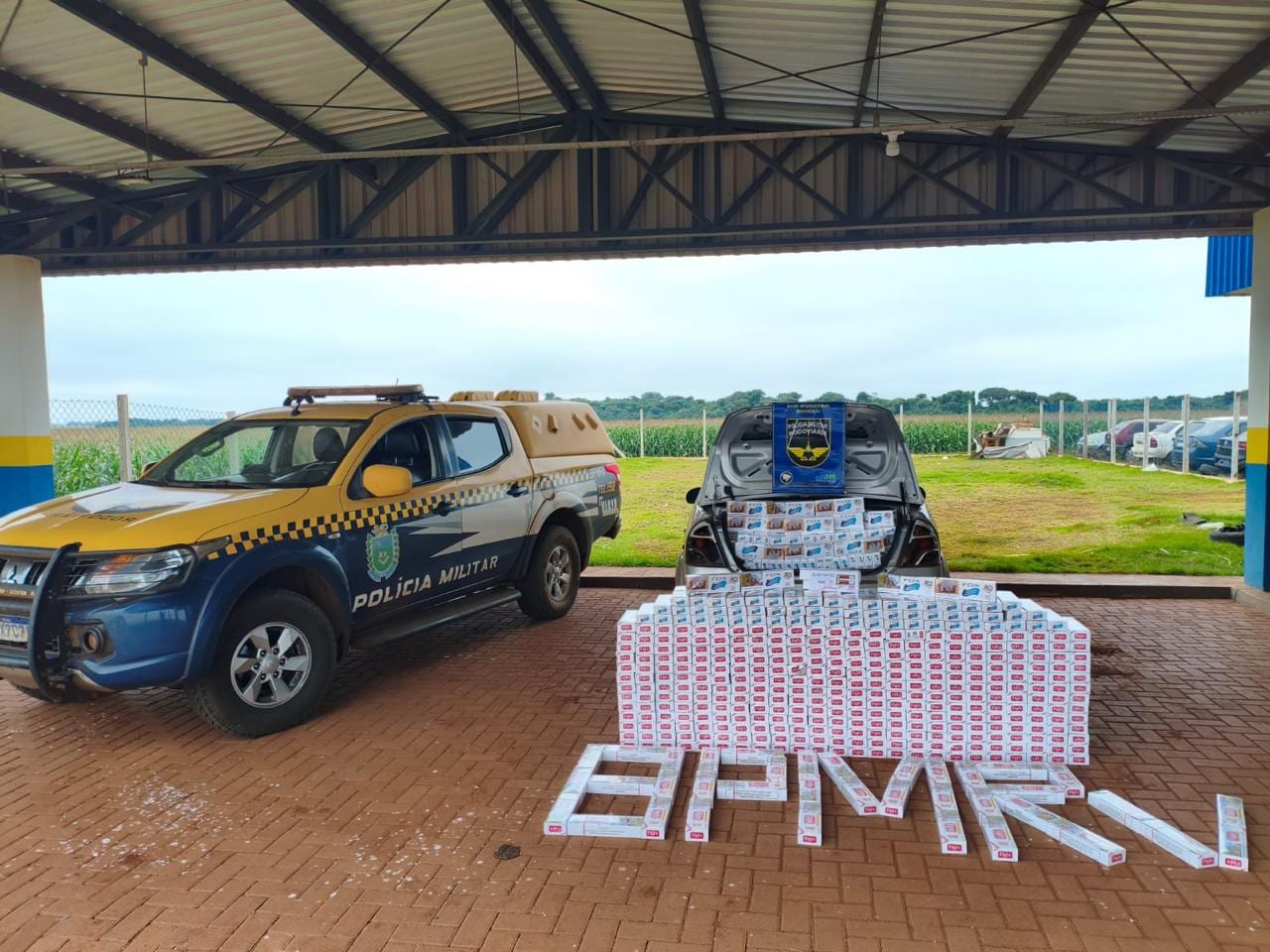 BPMRv apreende carga de cigarros após perseguição na MS-162, em Maracaju