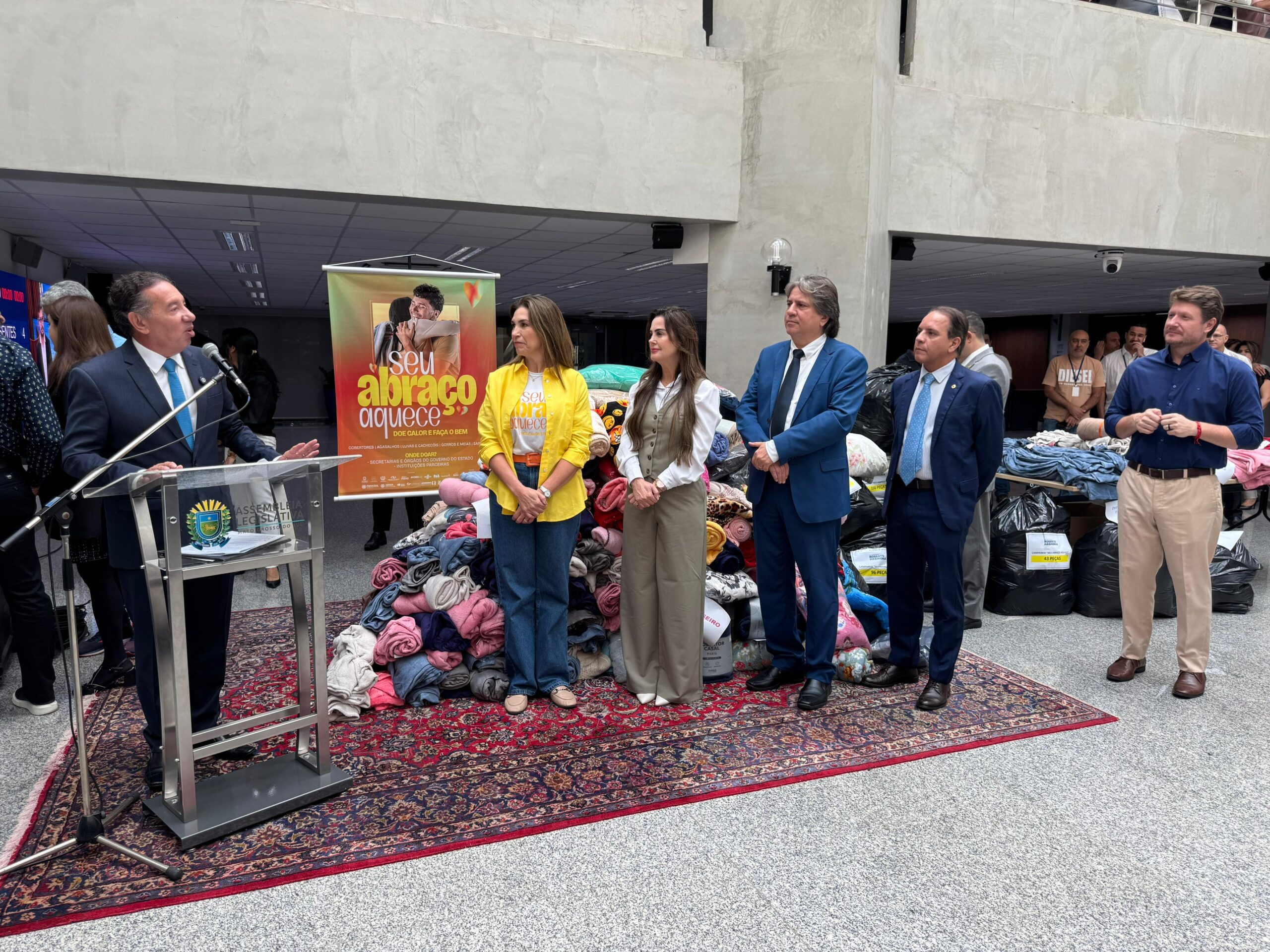 Gerson destaca compromisso com a solidariedade em Dia D da campanha “Seu Abraço Aquece”