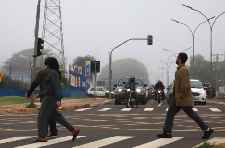 Frente fria avança e muda o tempo em Mato Grosso do Sul a partir de domingo