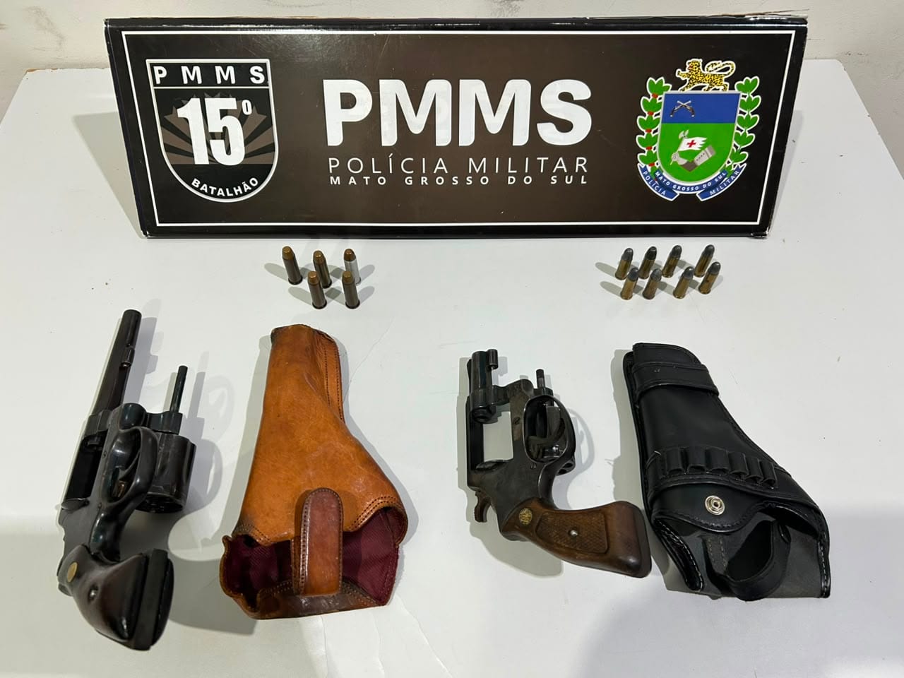 Polícia Militar apreende dois revólveres e munições com homem de 87 anos em Maracaju