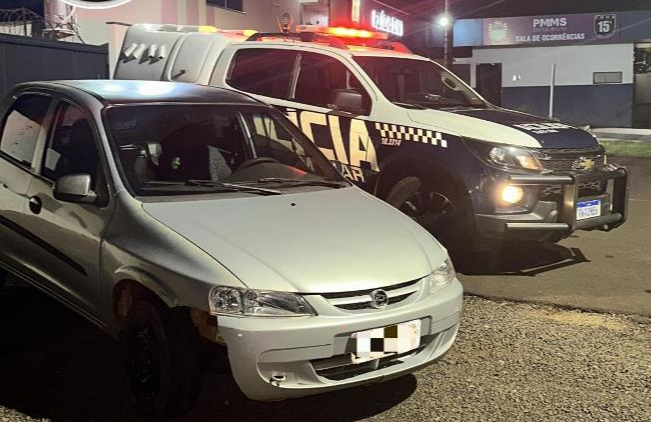 Condutor embriagado é preso após perseguição policial em Maracaju.