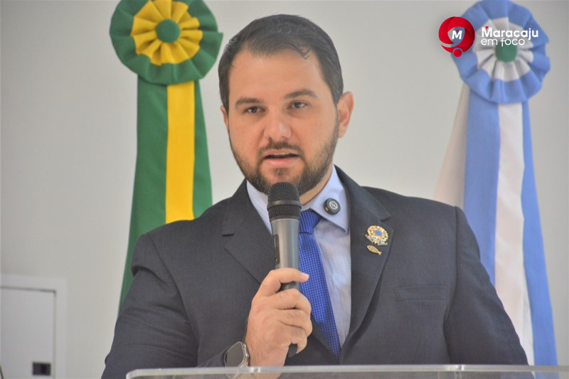 Diogo Frizzo cobra manutenção em calhas do Posto de Saúde do Geazone e limpeza de espaços públicos