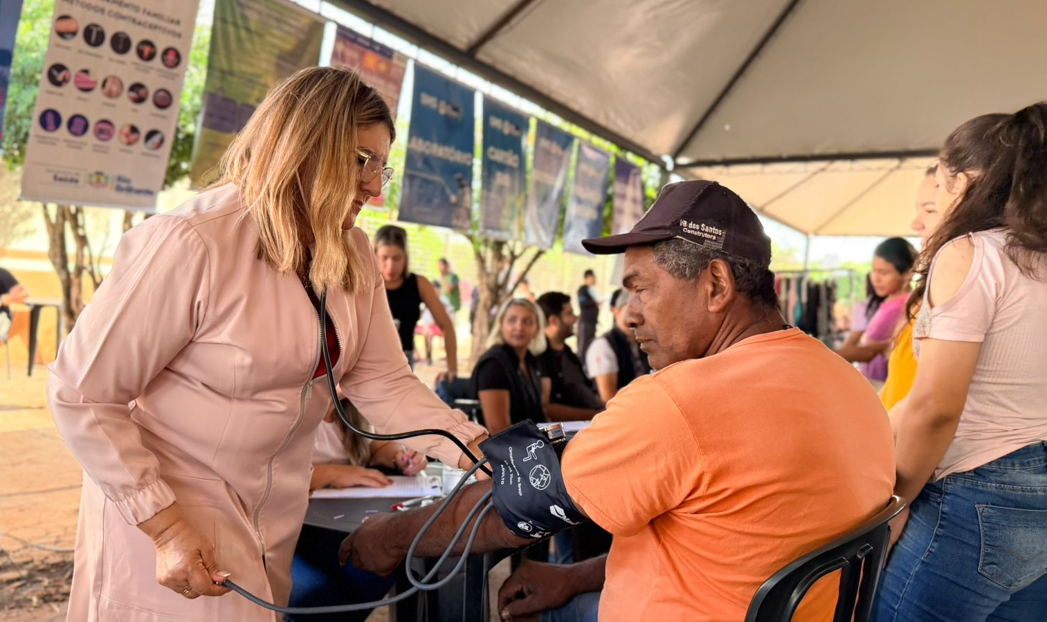 Governo no Bairro se firma como marca da gestão de Lucas Foroni e aproxima serviços públicos da população