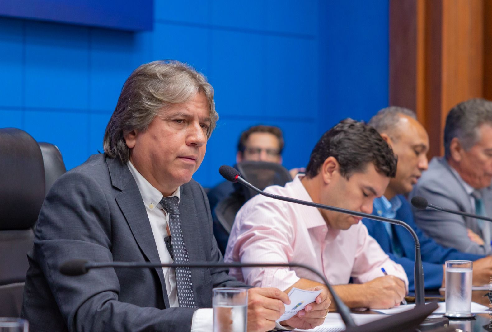 Caravina lidera audiência pública e cobra soluções para falhas no fornecimento de energia em MS