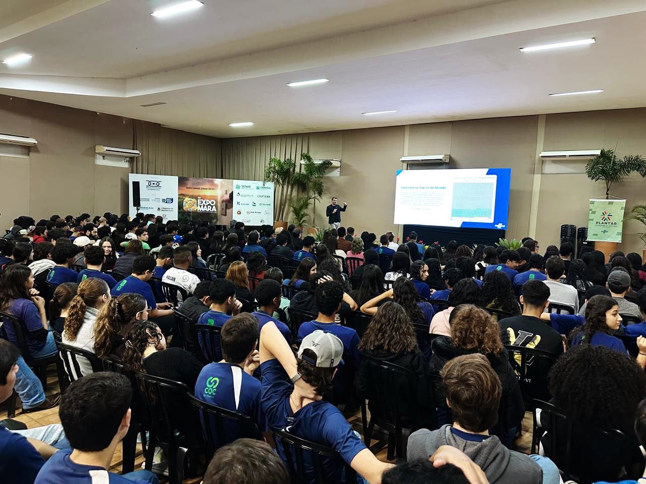 Palestras de IA e Inovação para Empresas reúnem alunos da rede pública e privada na Expomara