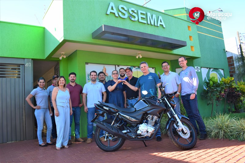 ASSEMA entrega motocicleta da Rifa Premiada.