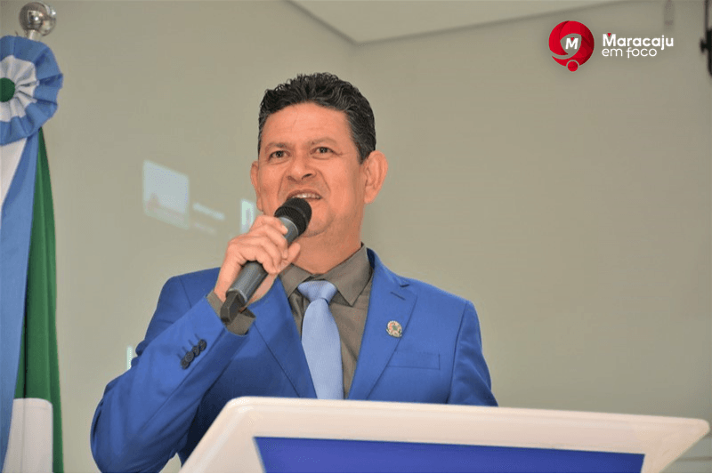 Ediney Gomes cobra reforço na segurança no comércio e operação tapa buraco em ruas danificadas após as chuvas.