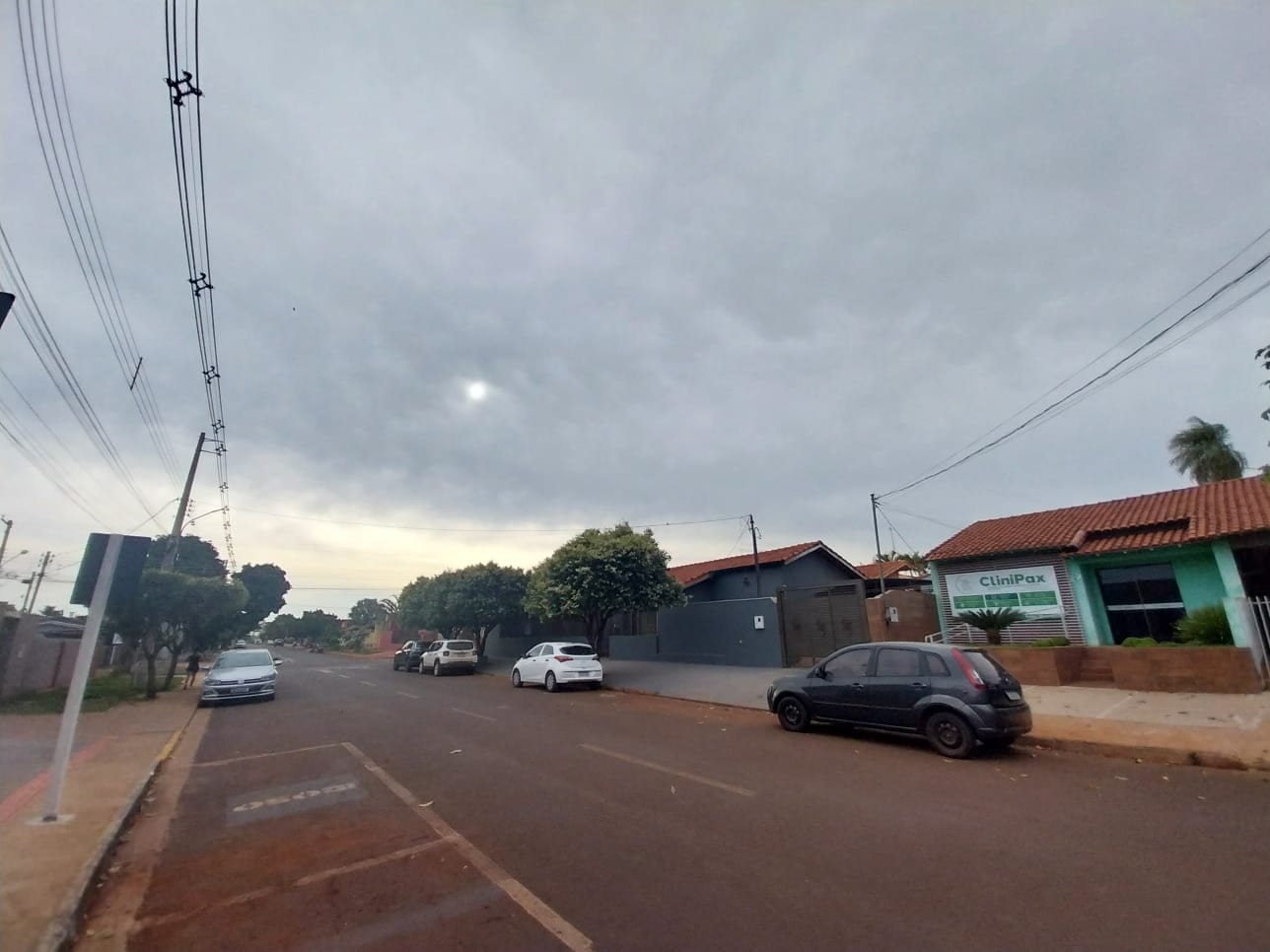 Maracaju em Alerta: Quinta-feira Combina calor de 31°C e risco de tempestades isoladas à noite