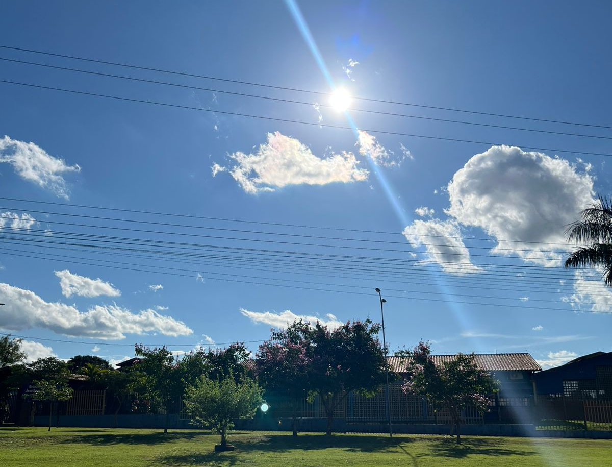 Terça-feira começa ensolarada em Maracaju após noite de alerta por tempestades