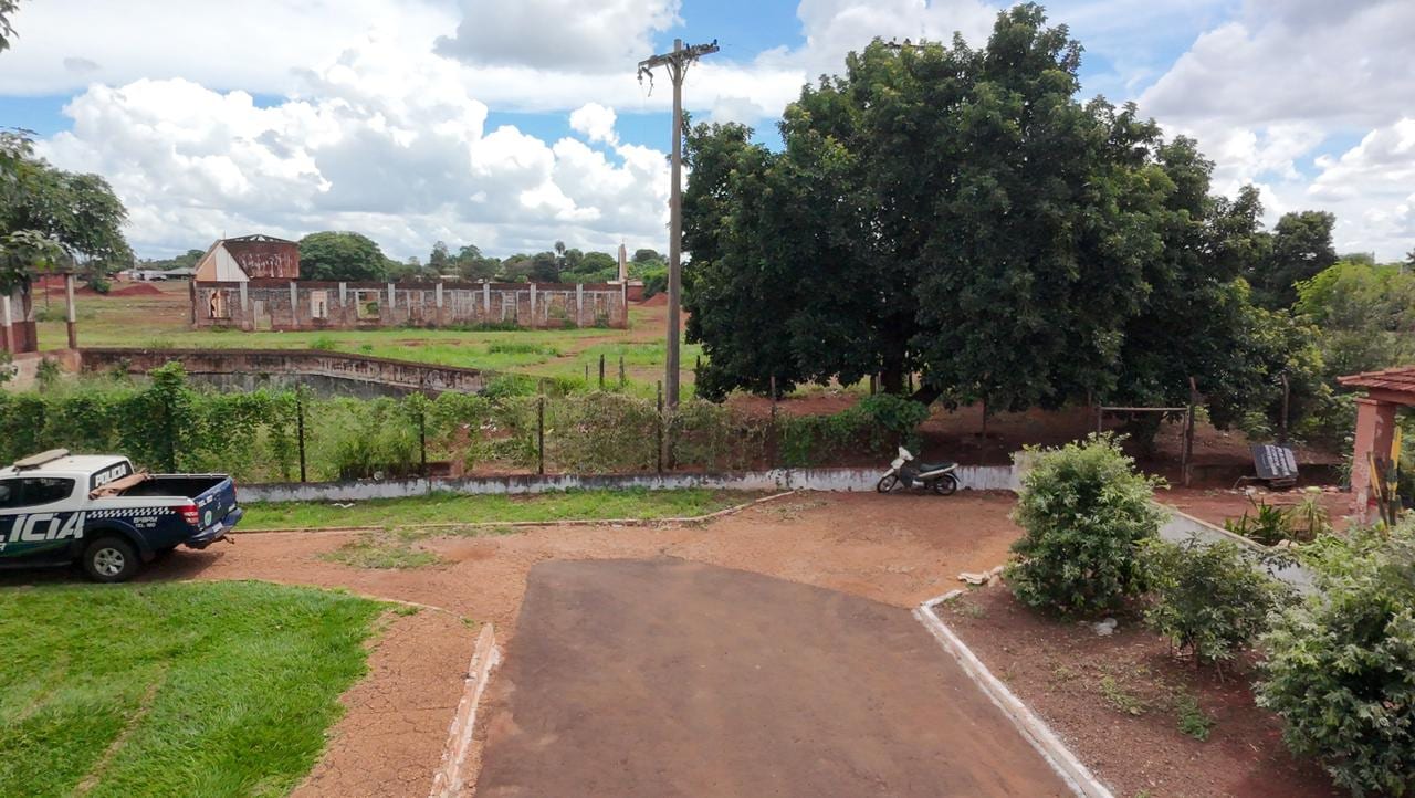 Polícia Militar atende ocorrência de esfaqueamento na antiga estação Ferroviária de Maracaju.