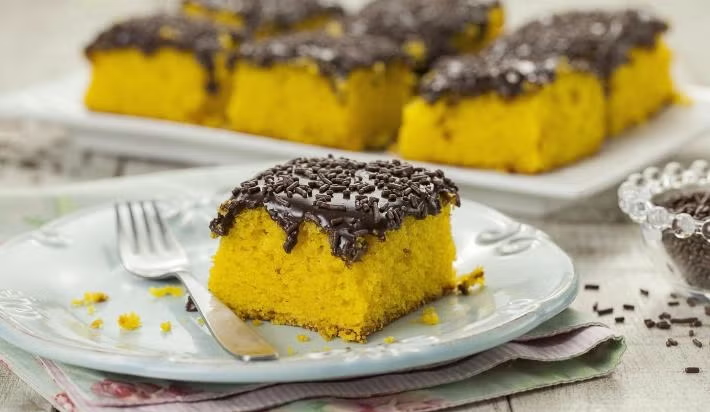 Receita de Bolo de Cenoura com Cobertura de Brigadeiro
