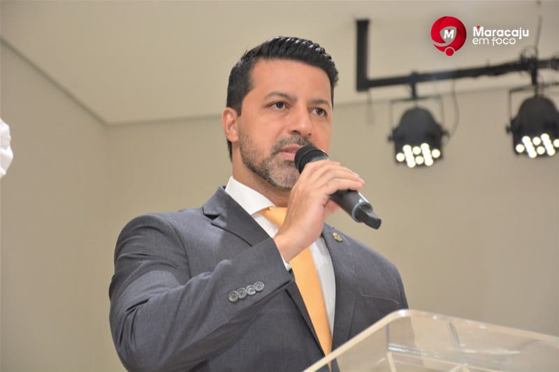 Vereador Bruno Barros solicita informações sobre número de Médicos Pediatras, locais e frequência de atendimentos.