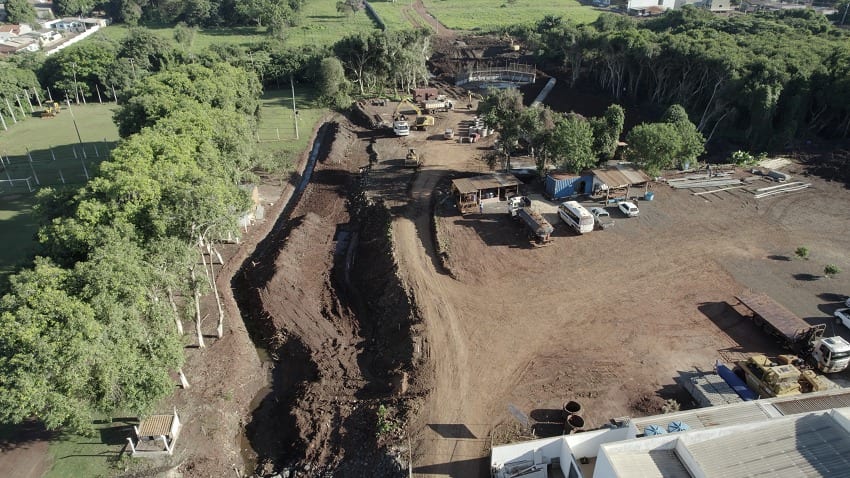 Marcos Calderan acompanha avanço das obras do prolongamento da Rua 11 de Junho e reforça compromisso com a mobilidade urbana de Maracaju.