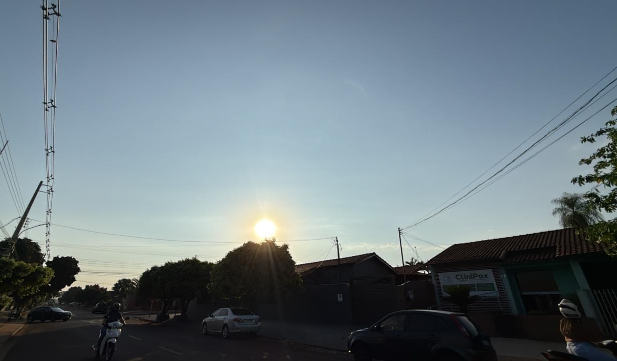 Forte calor e ar seco predominam em Maracaju nesta sexta-feira