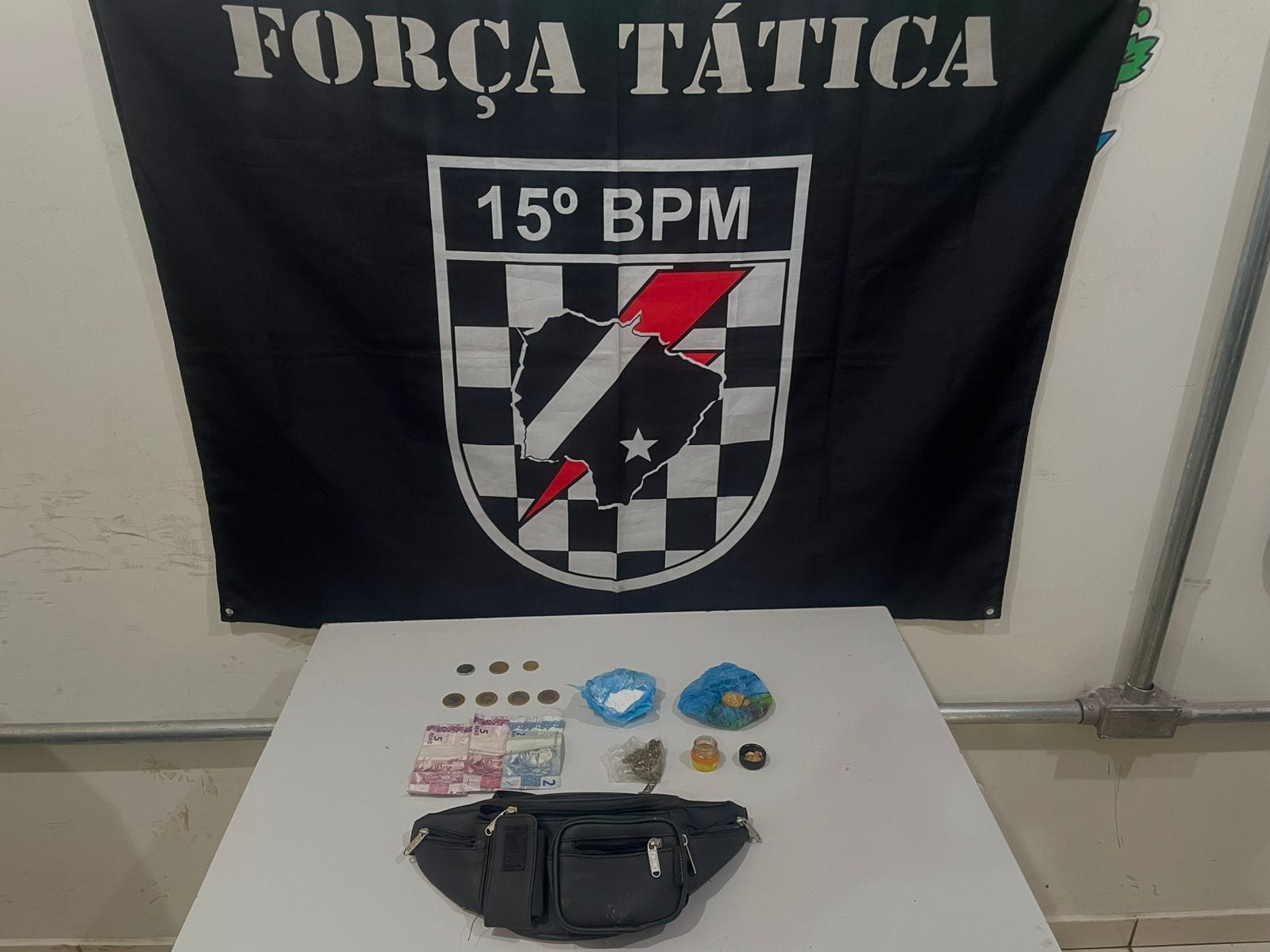 Força Tática do 15º Batalhão de Polícia Militar prende evadido do sistema prisional por tráfico de drogas em Maracaju