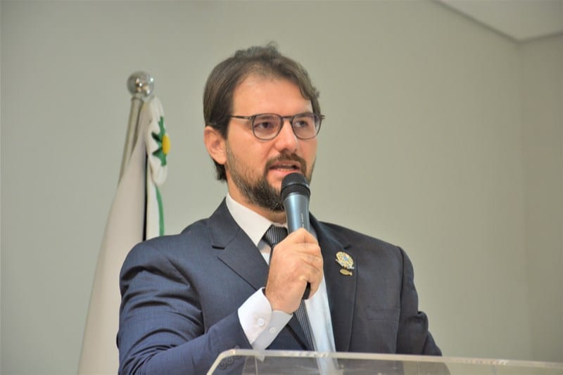 Vereador Diogo Frizzo propõe moção de parabenização ao programa Caçador Mais que Legal durante sessão da Câmara
