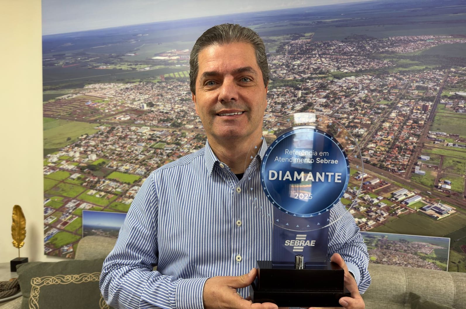 Prefeito Marcos Calderan recebe Selo Diamante do Sebrae e reforça Maracaju como referência nacional em atendimento ao empreendedor