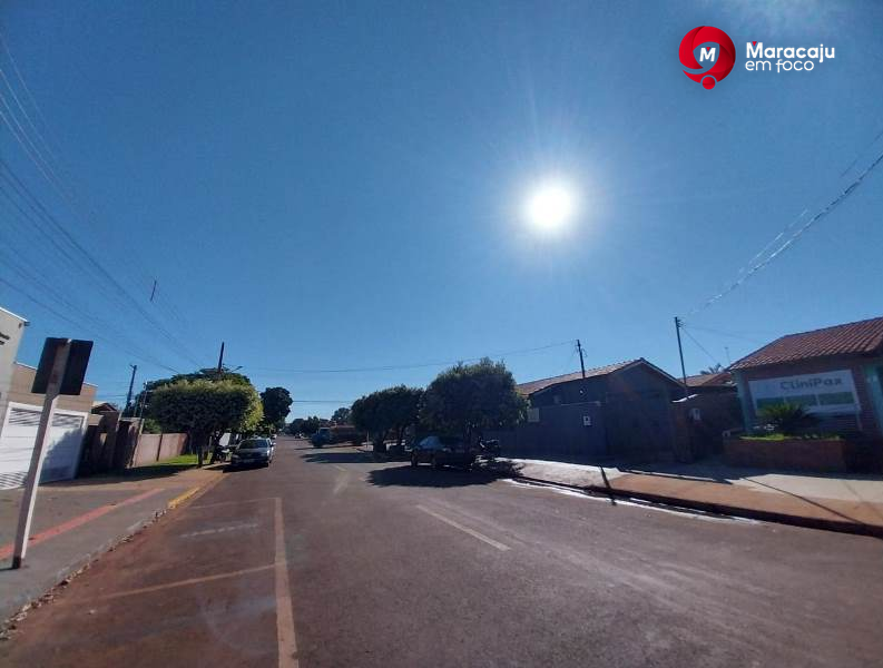 Maracaju sob sol intenso: Terça-feira de calor atinge os 34°C