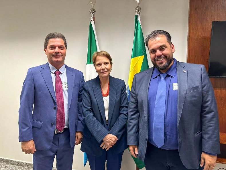 Maracaju recebe recurso de R$ 467 mil para aquisição de caminhão coletor de lixo com apoio do vereador Robert Ziemann