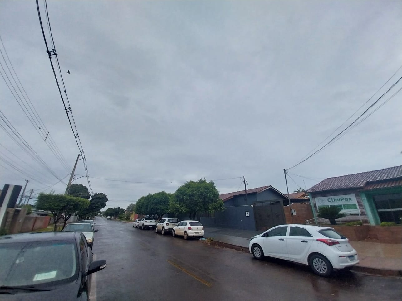Segunda-feira de instabilidade e chuva persistente marca o início da semana em Maracaju