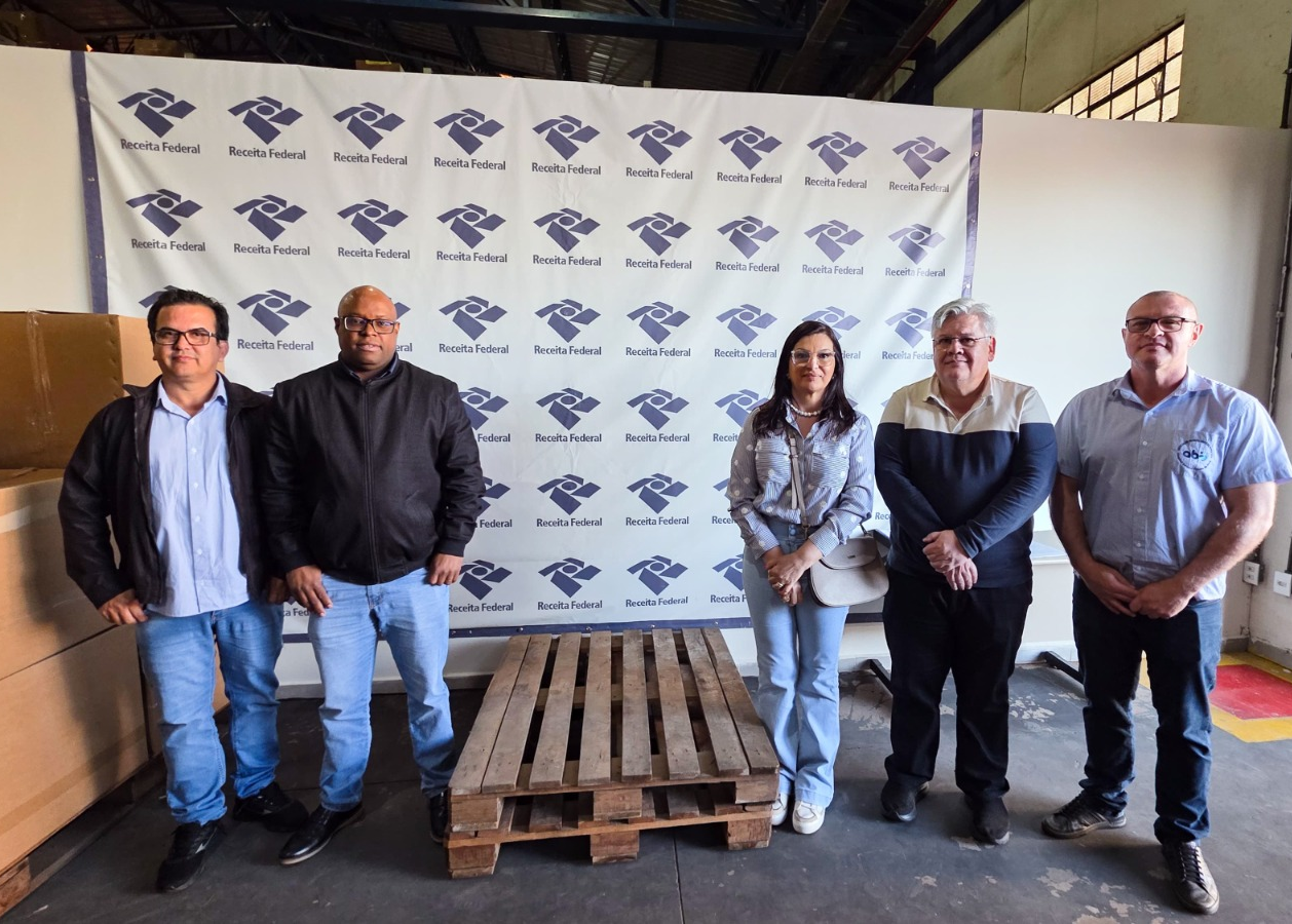 Receita Federal realiza doação de mercadorias para Bazar Beneficente do Hospital Soriano Corrêa