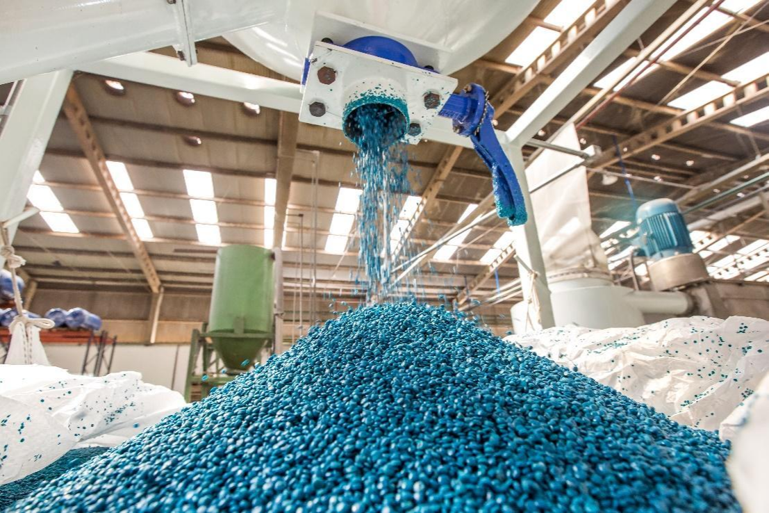 JBS recicla mais de 1,7 mil toneladas de plástico em MS