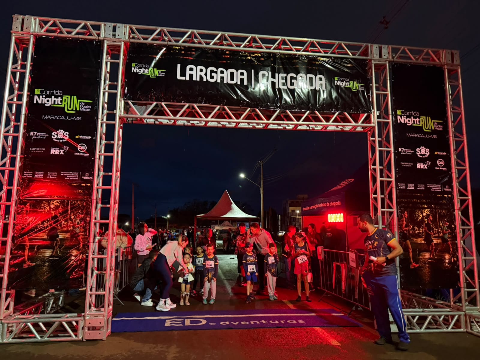 Prefeitura de Maracaju realiza 1º Corrida Night Run com grande sucesso em Maracaju.