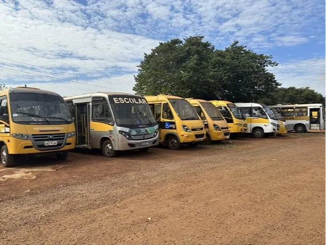 Vereador Robert Ziemann cobra melhorias nas rotas e manutenção dos ônibus escolares do Assentamento Santa Guilhermina