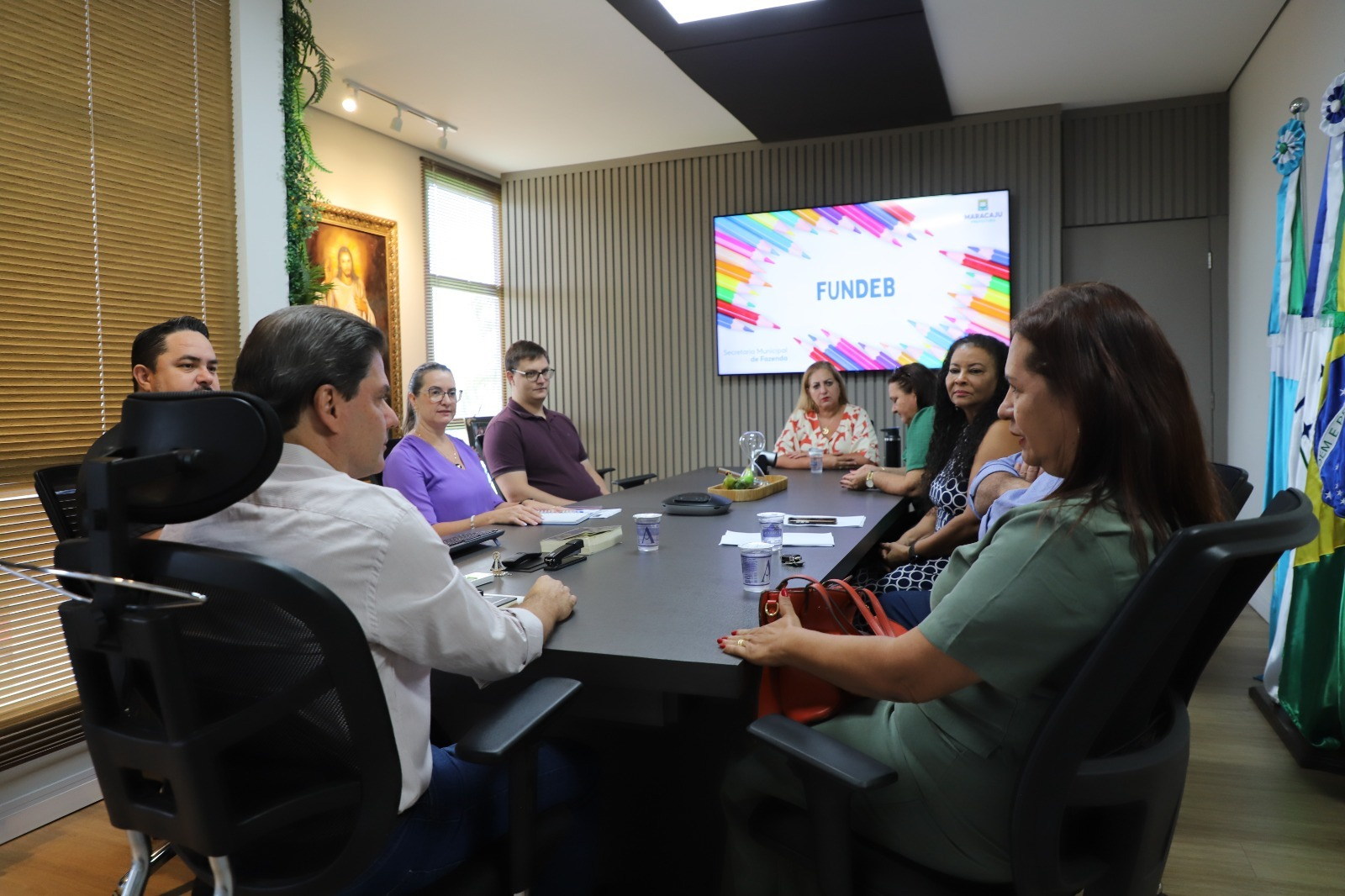 Compromisso com a Educação: Prefeitura de Maracaju, FETEMS e sindicato avançam e definem reajuste salarial de 2025.