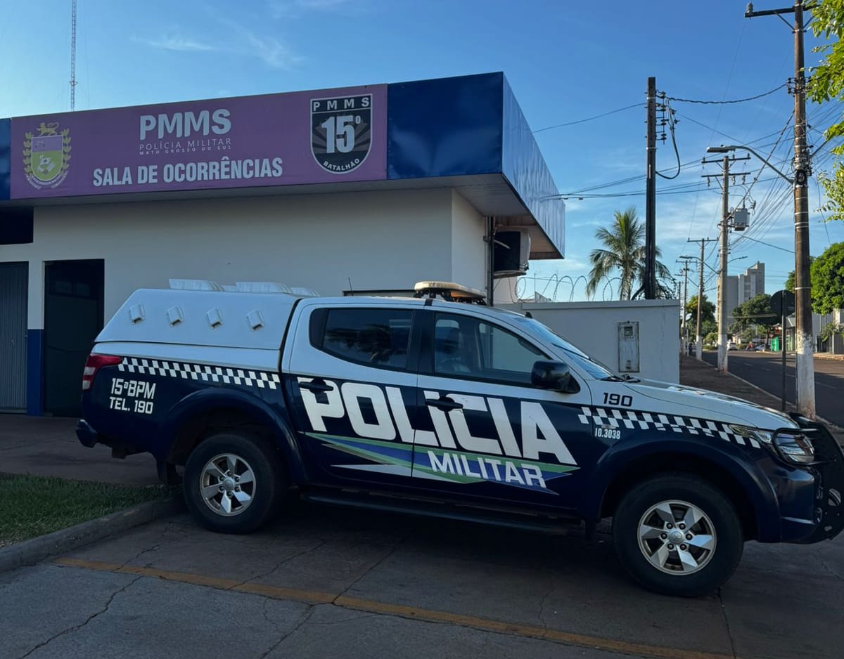 Homem com histórico de violência doméstica é preso após ameaçar invadir residência armado com faca em Maracaju