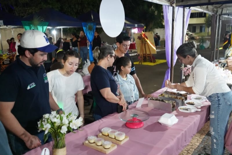 Feira da Primavera Jurássica reúne famílias e promove gastronomia, artesanato e conscientização ambiental em Nioaque