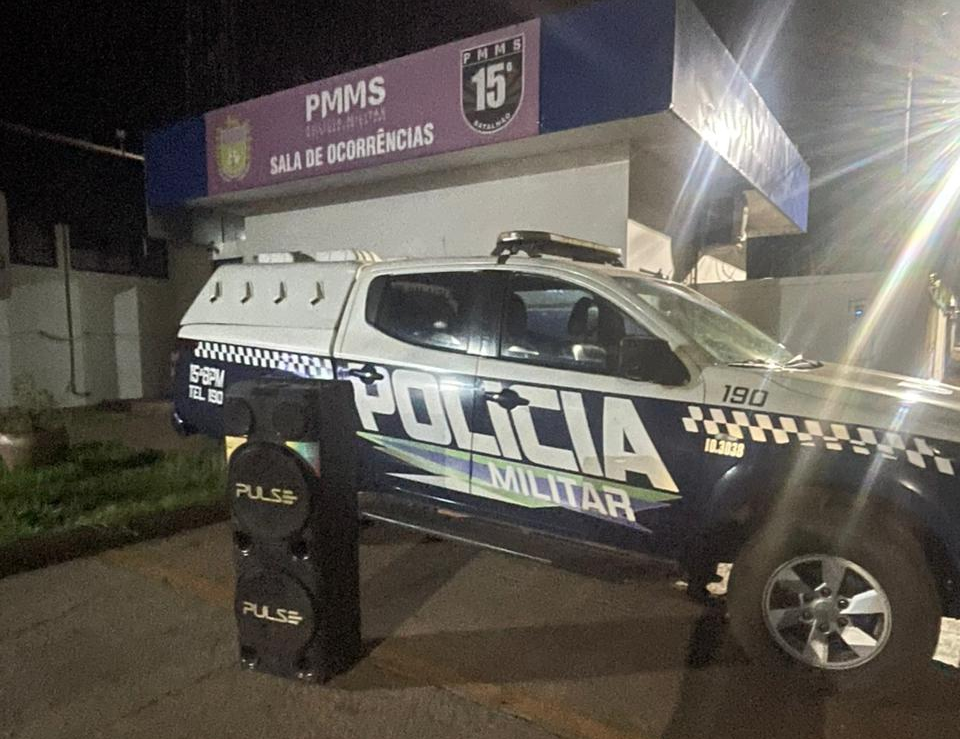 Após descumprir orientação, mulher é conduzida e tem som apreendido por perturbação do sossego em Maracaju