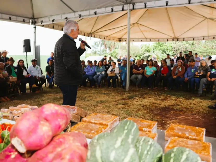 Reinaldo relembra fundação de cooperativa e abre espaço para agricultura familiar definir prioridades