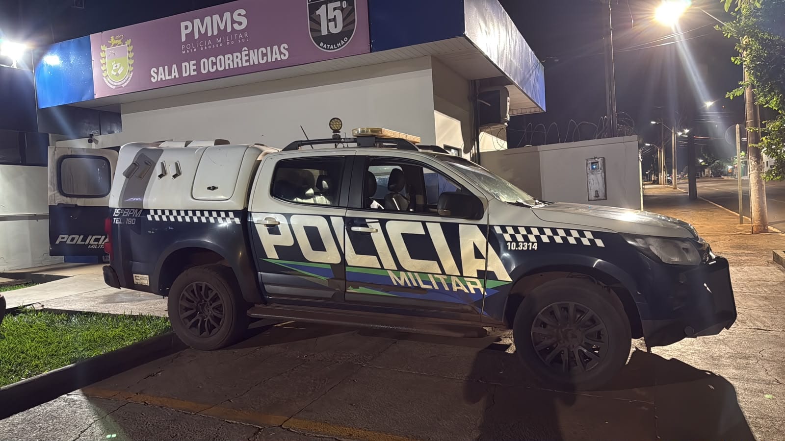 Mulher fica ferida após queda de motocicleta ao desviar de cachorro em Maracaju