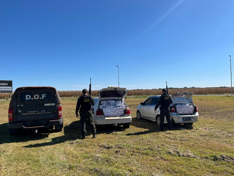DOF apreende carros carregados de cigarros contrabandeados do Paraguai em Maracaju