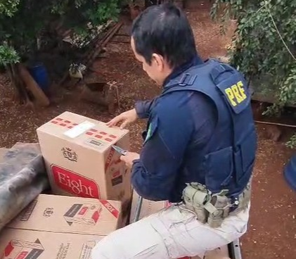 PRF apreende cerca de 850 mil maços de cigarros contrabandeados em Maracaju