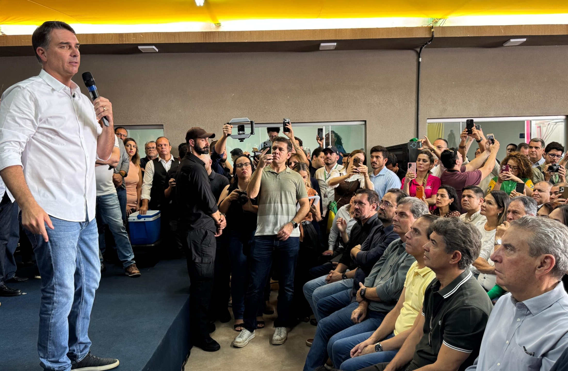 Em encontro com Flávio Bolsonaro, Paulo Corrêa destaca alinhamento político em MS