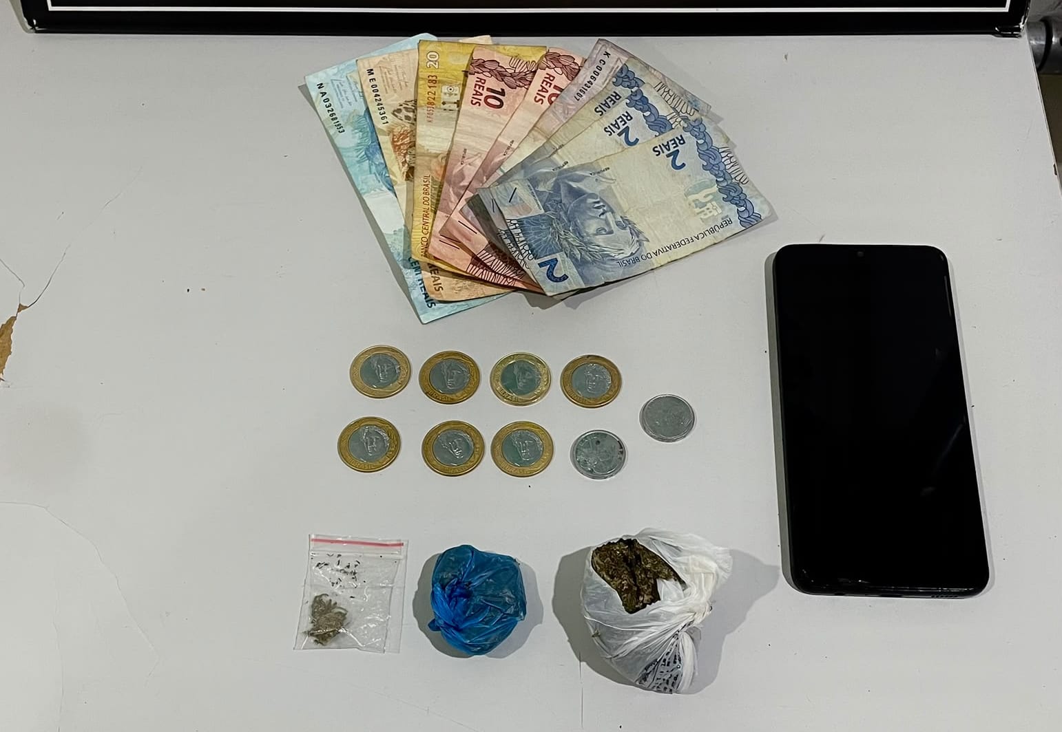 Em Maracaju, Força Tática prende homem pelo crime de tráfico de drogas e por ser evadido do sistema prisional.