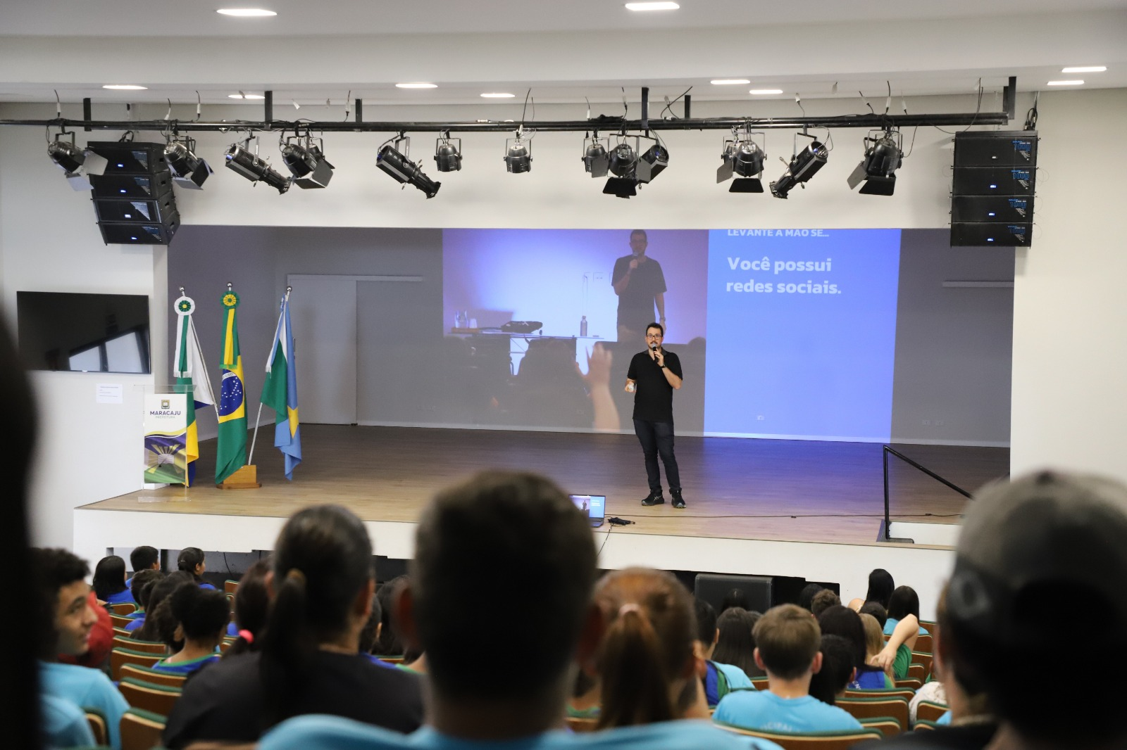 Maracaju promove palestra “Uso Consciente das Telas” para 800 estudantes do Ensino Fundamental II.