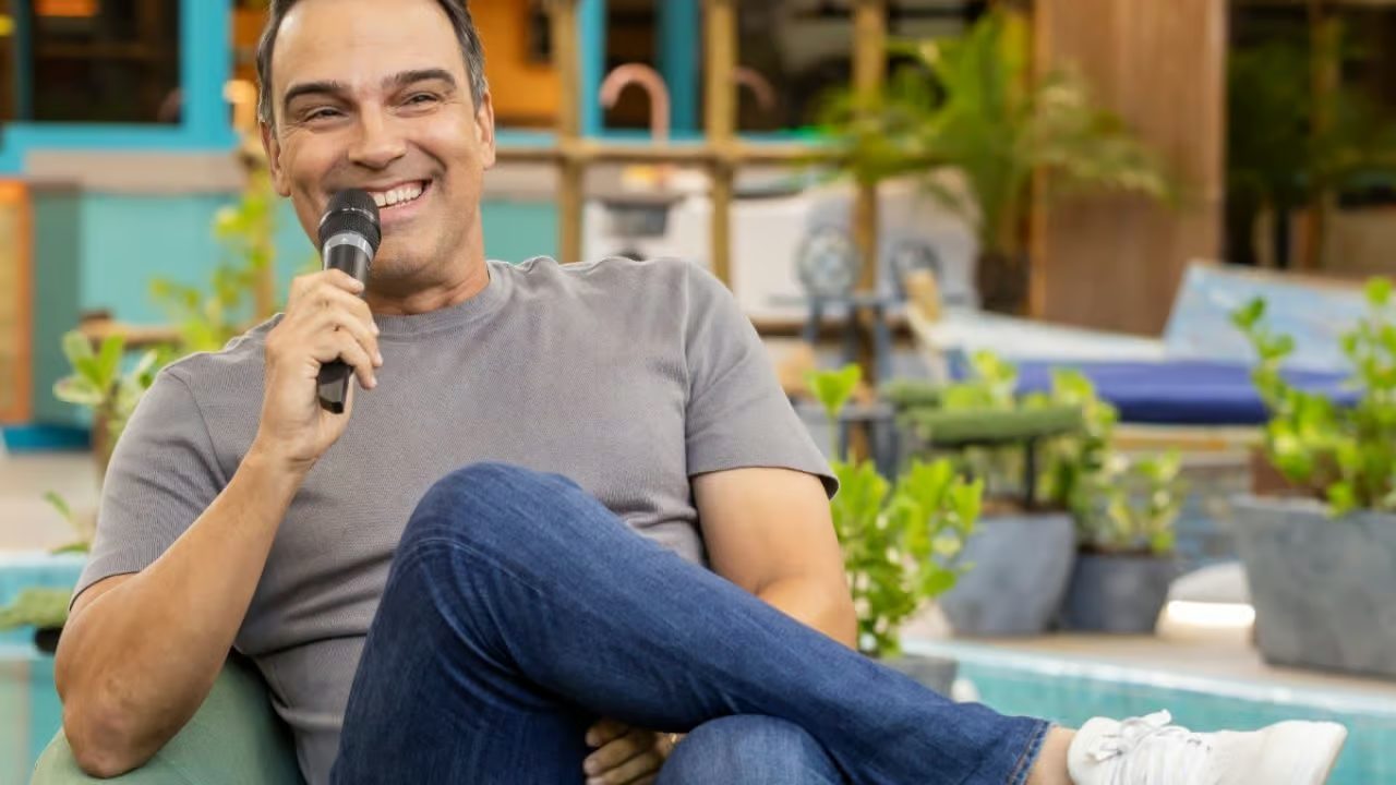 Globo não dá folga para Tadeu Schmidt e apresentador ganha função no esporte
