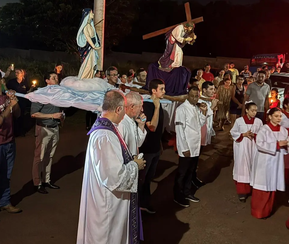 Procissão do Encontro reúne mais de mil fiéis em Maracaju