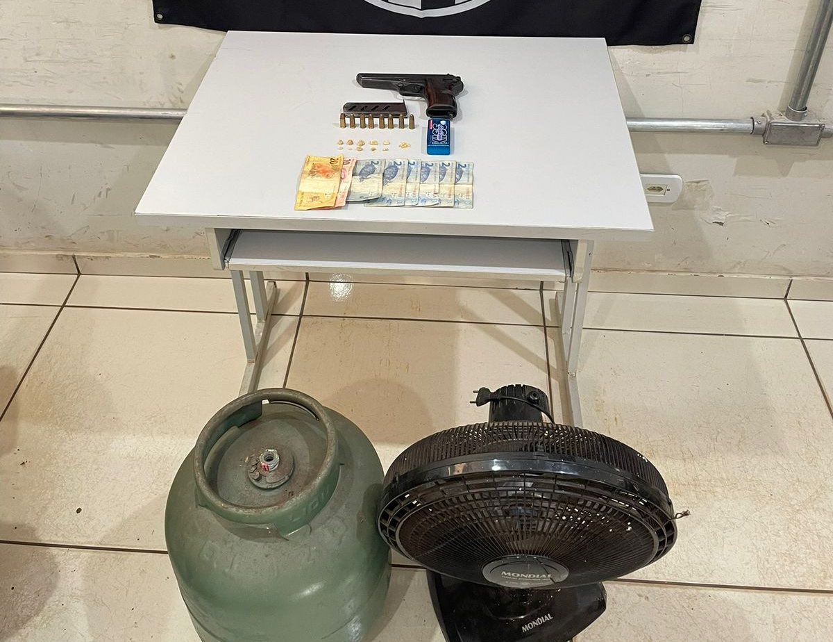 Força Tática prende quatro suspeitos e apreende arma de fogo em operação no Distrito de Vista Alegre, em Maracaju