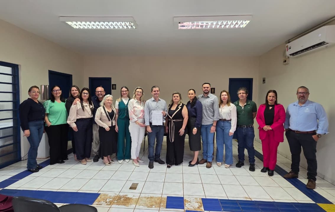Conselho Municipal de Educação empossa novos conselheiros para mandato 2026-2030 em Maracaju.
